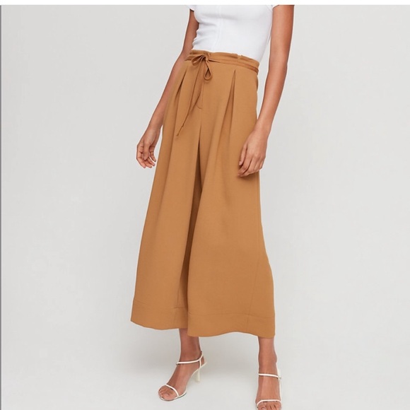 BLACK Aritzia High Rise Culottes - Picture 2 of 6